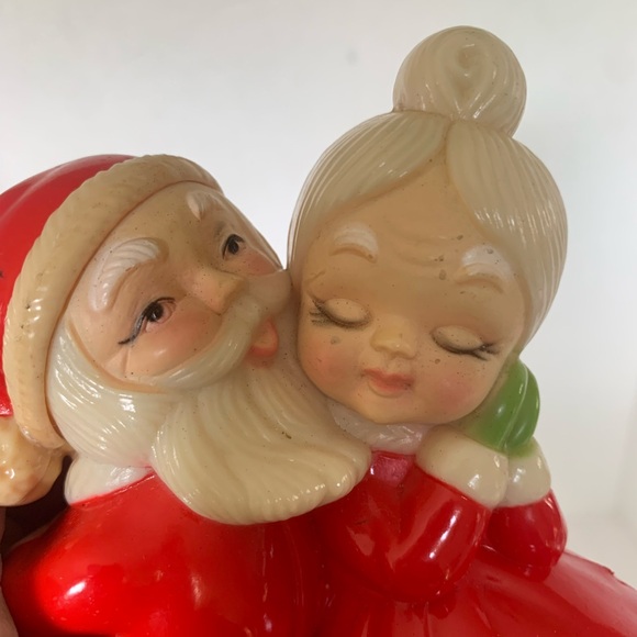 Vintage Musical Mr. and Mrs. Santa Claus. Revolving. - Picture 5 of 6